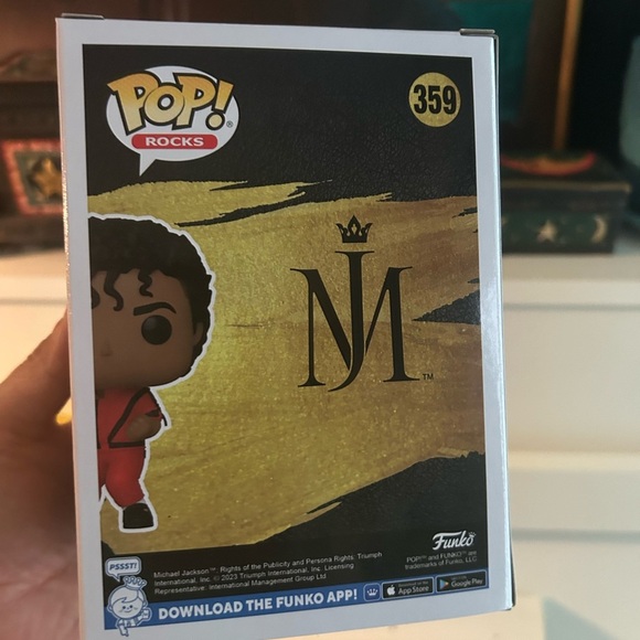 Funko Pop Micheal Jackson with Red Outfit 359 - Picture 5 of 8